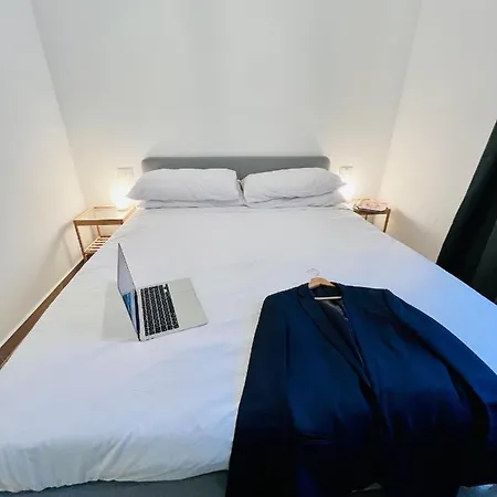 A Con Guest house *